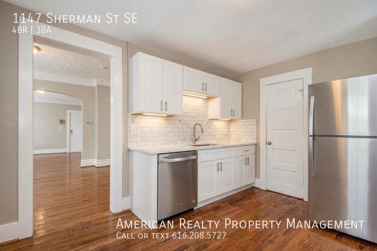 1147 Sherman St Se - Photo 5 of 22
