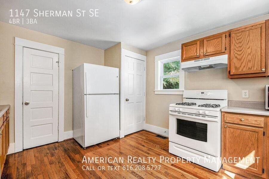 1147 Sherman St Se - Photo 6 of 22
