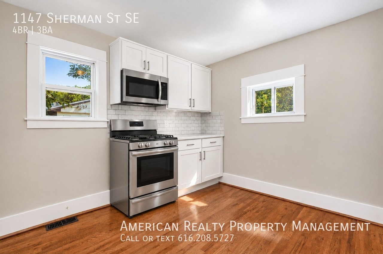 1147 Sherman St Se - Photo 7 of 22