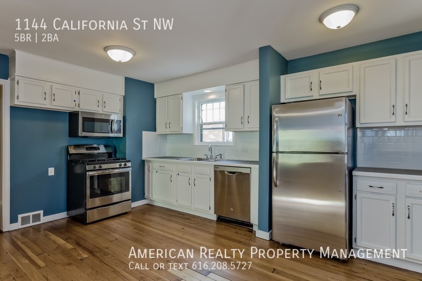 1144 California St Nw - Photo 3 of 18