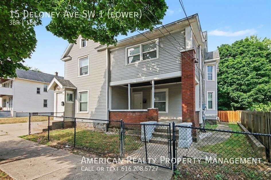 15 Deloney Ave Sw