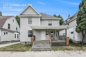 featured image of 422 Cadwell Ave Nw