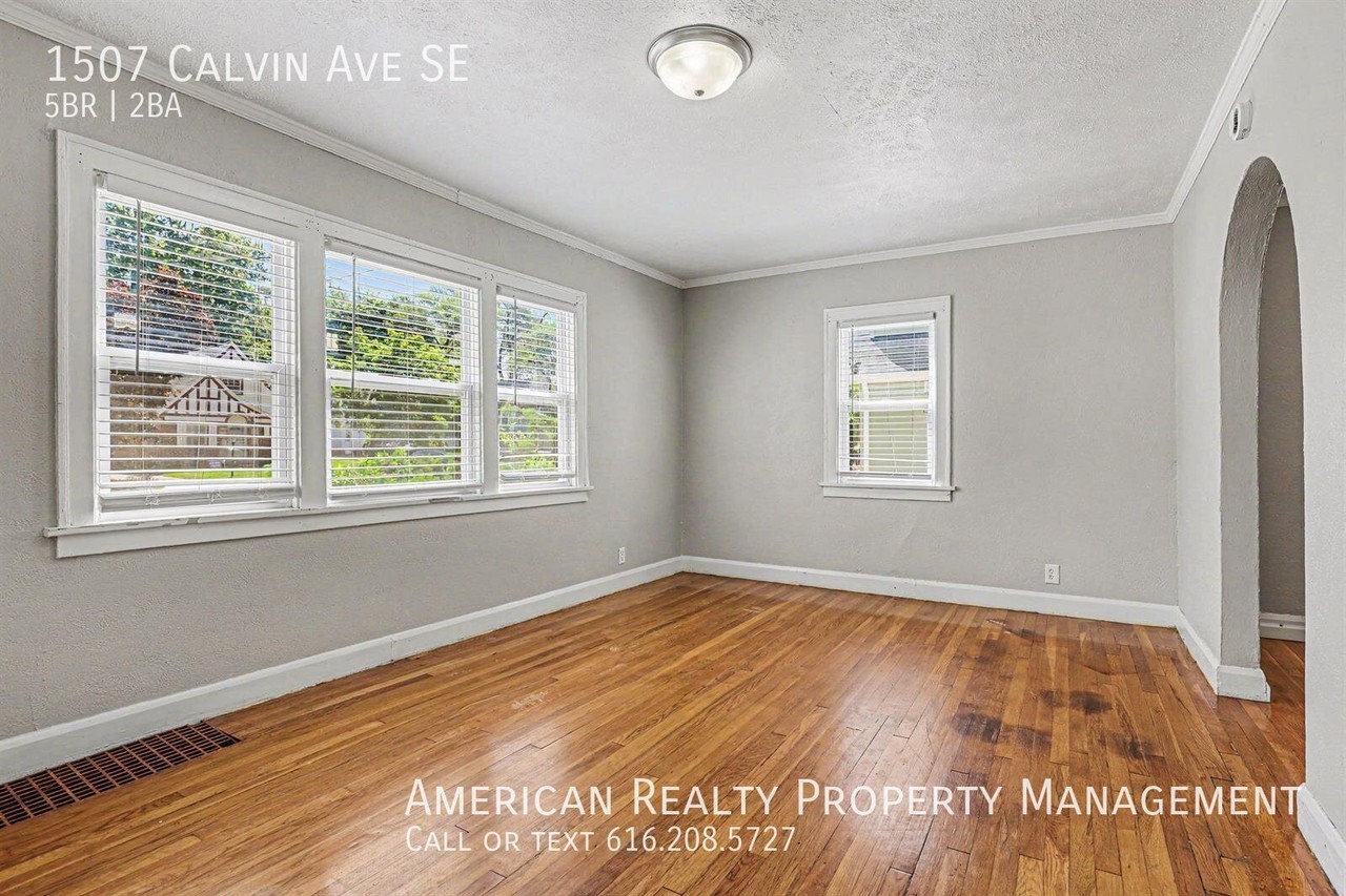 1507 Calvin Ave Se - Photo 2 of 18