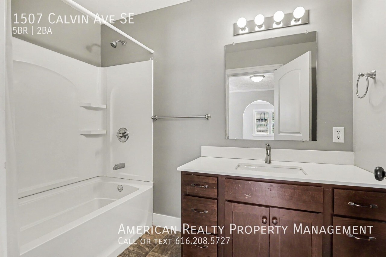1507 Calvin Ave Se - Photo 6 of 18