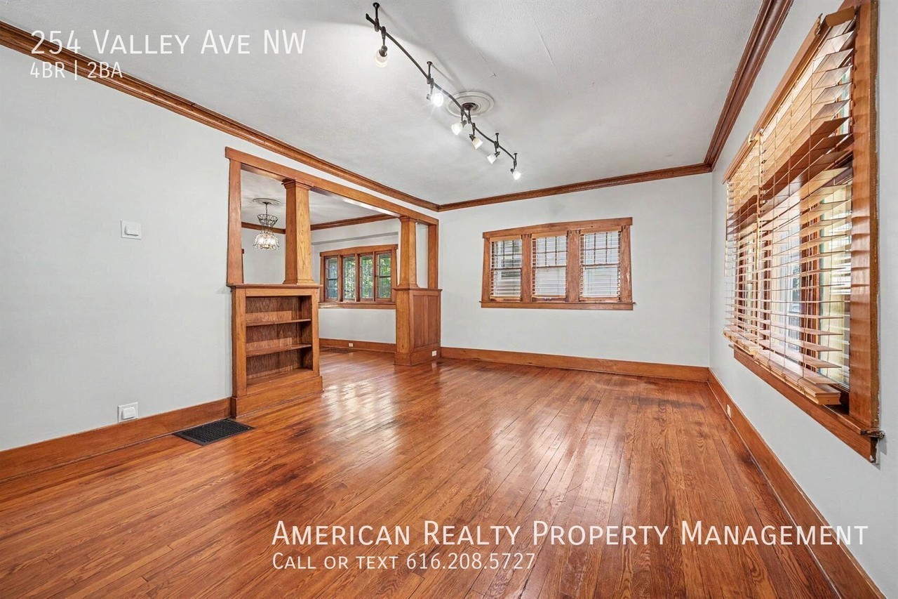 254 Valley Ave Nw - Photo 2 of 21