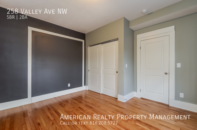 258 Valley Ave Nw - Photo 6 of 20