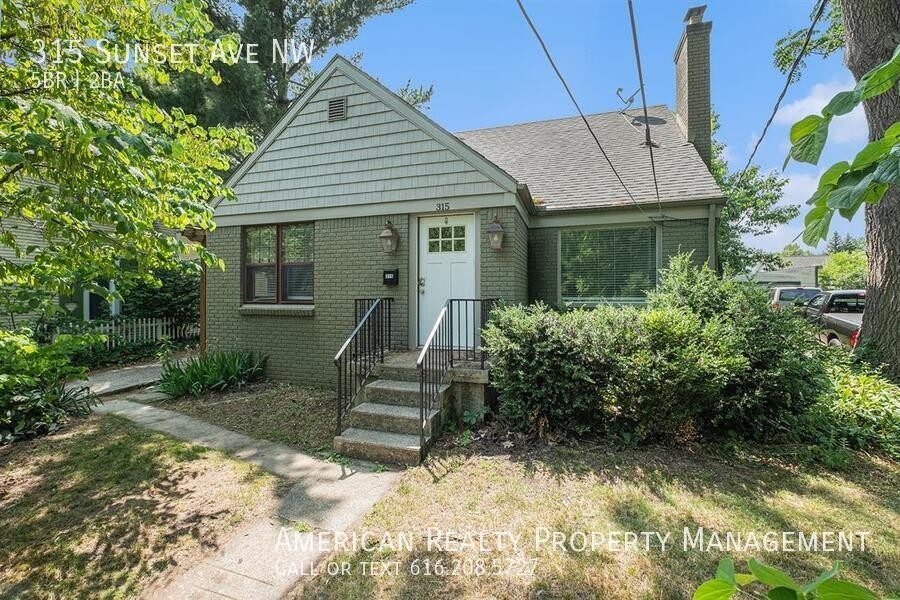 315 Sunset Ave Nw