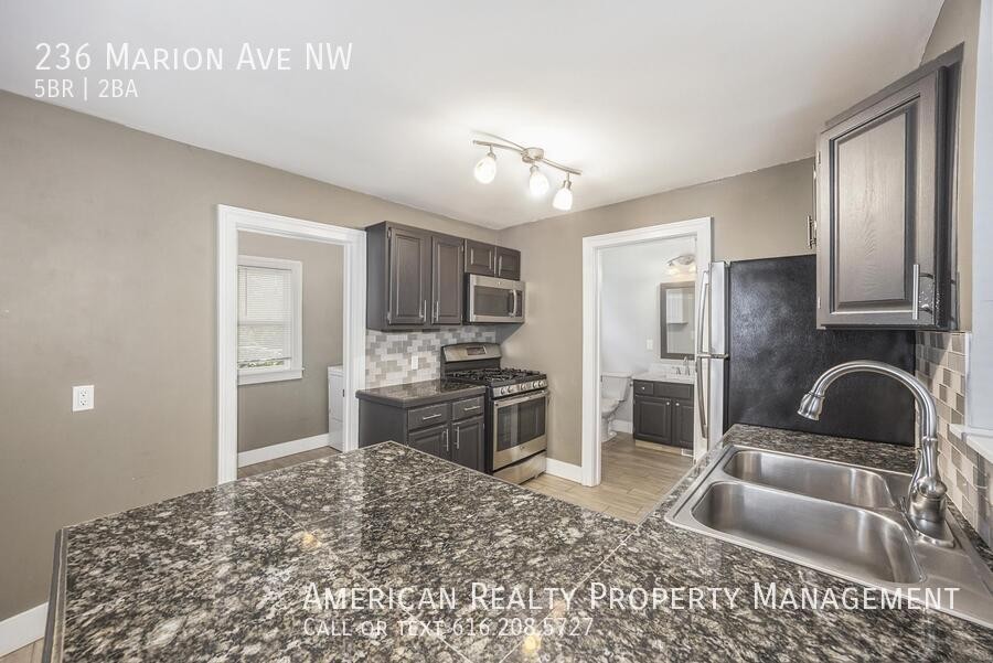 236 Marion Ave Nw - Photo 2 of 17