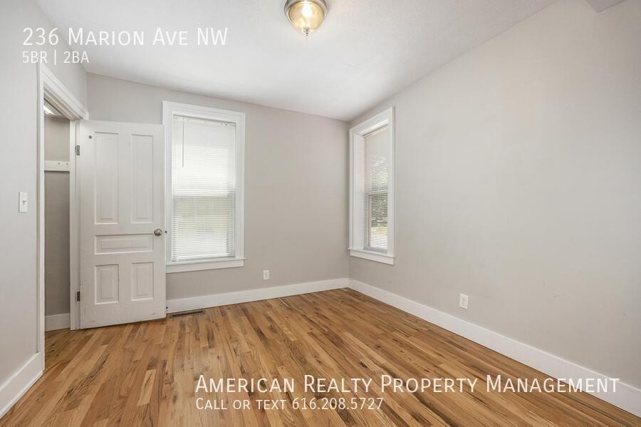 236 Marion Ave Nw - Photo 6 of 17