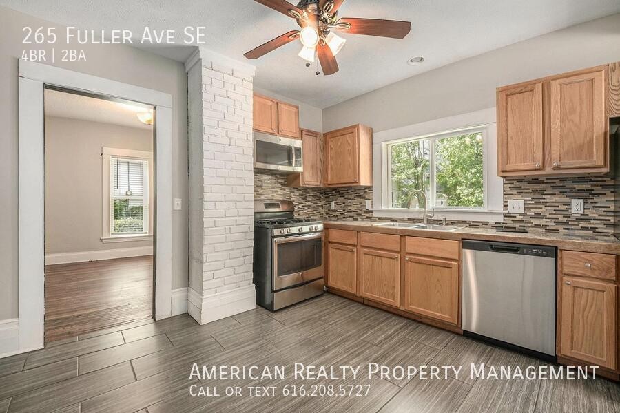 265 Fuller Ave Se - Photo 5 of 19