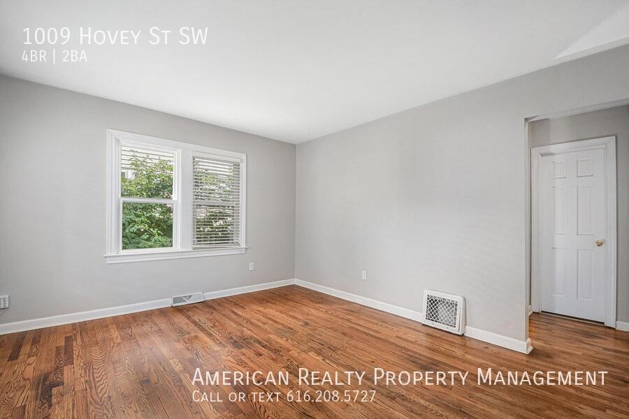 1009 Hovey St Sw - Photo 4 of 20