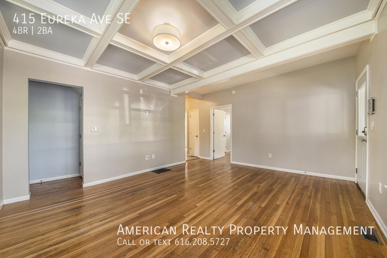415 Eureka Ave Se - Photo 6 of 18