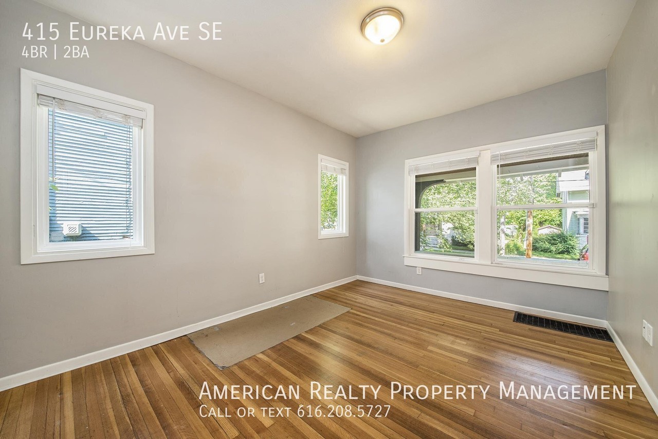 415 Eureka Ave Se - Photo 7 of 18