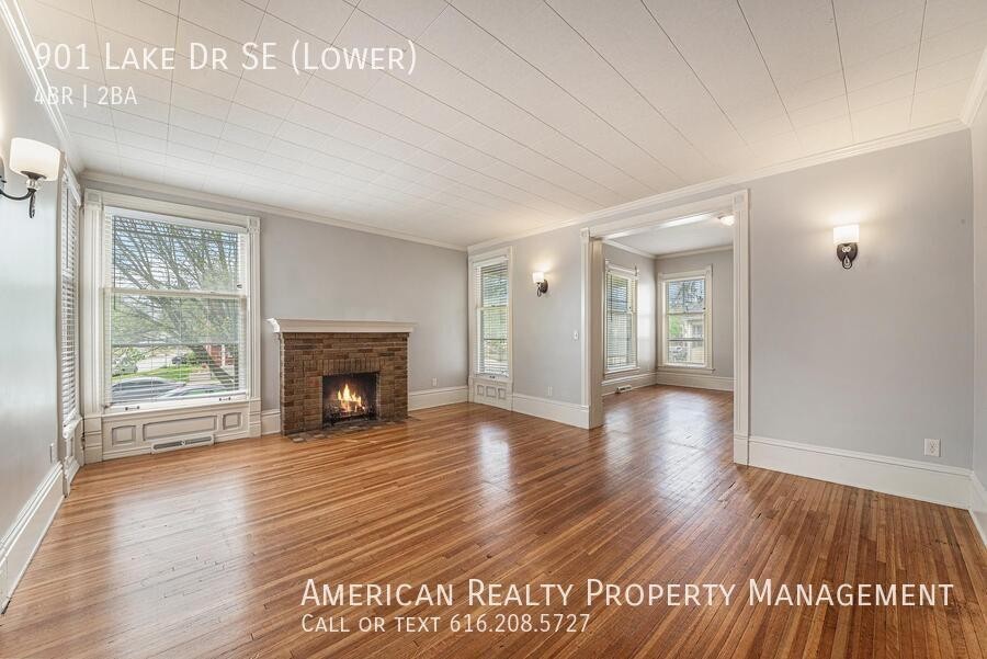 901 Lake Dr Se - Photo 2 of 20