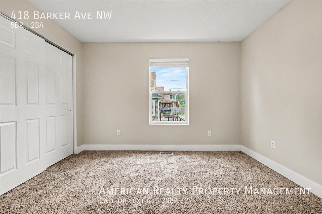 418 Barker Ave Nw - Photo 7 of 19