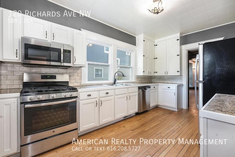 120 Richards Ave Nw - Photo 4 of 19