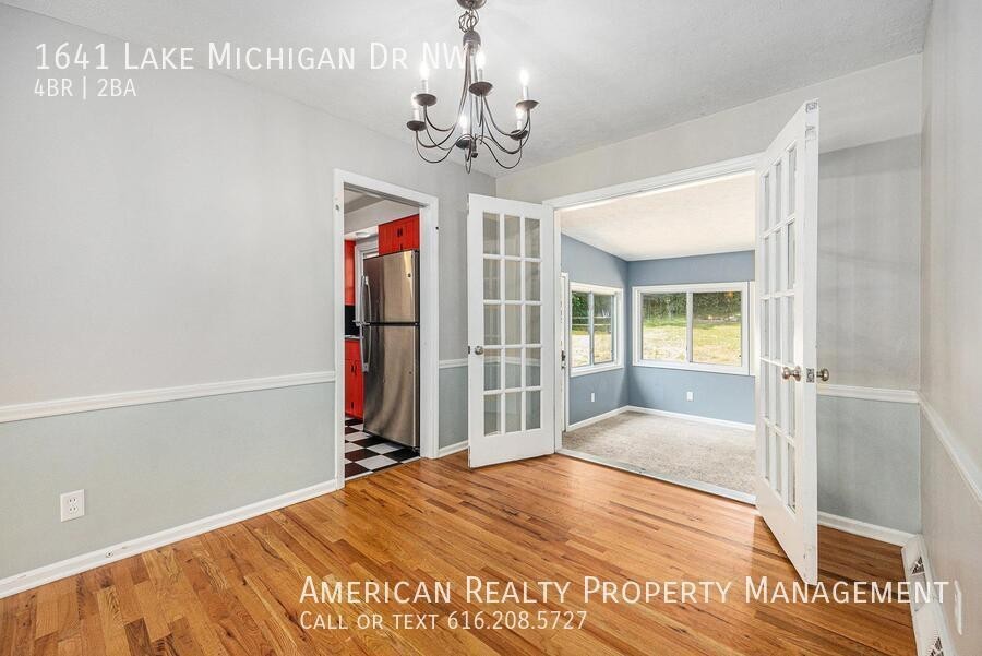 1641 Lake Michigan Dr Nw - Photo 5 of 19