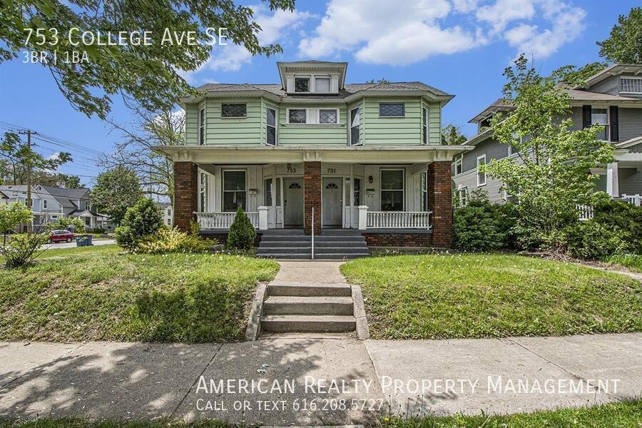 753 College Ave Se