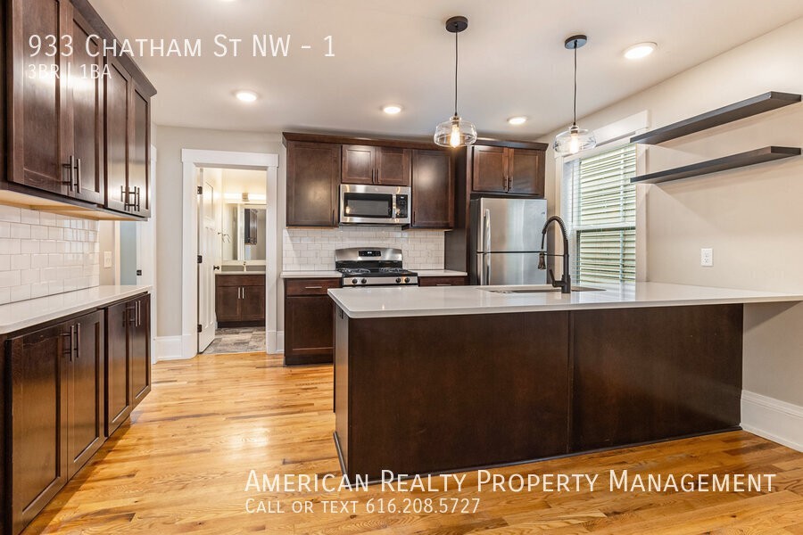 933 Chatham St Nw #1 - Photo 5 of 17