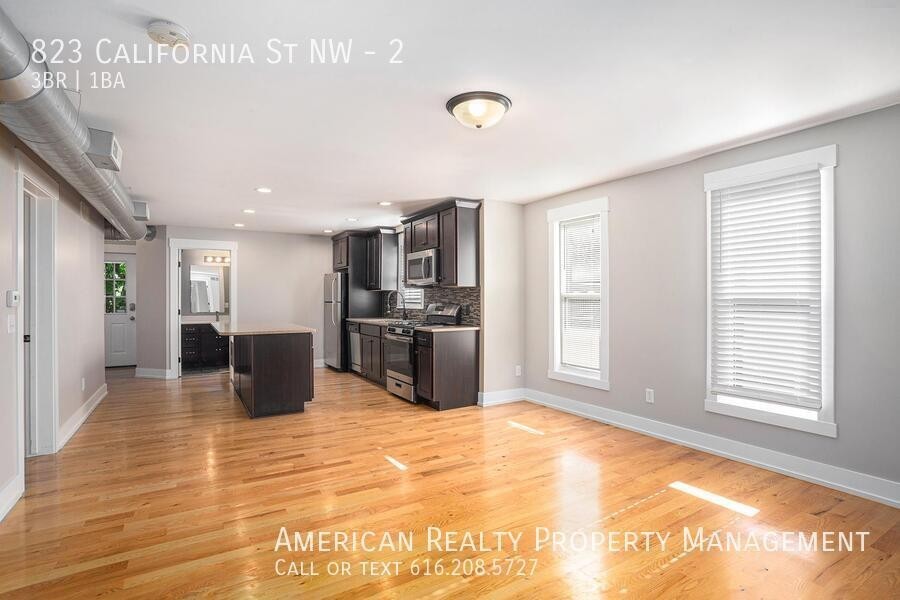823 California St Nw #2 - Photo 2 of 15