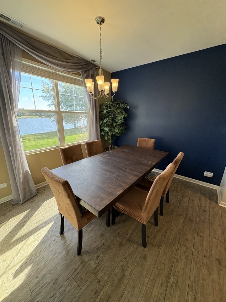 1437 Lighthouse Ln - Photo 5 of 37