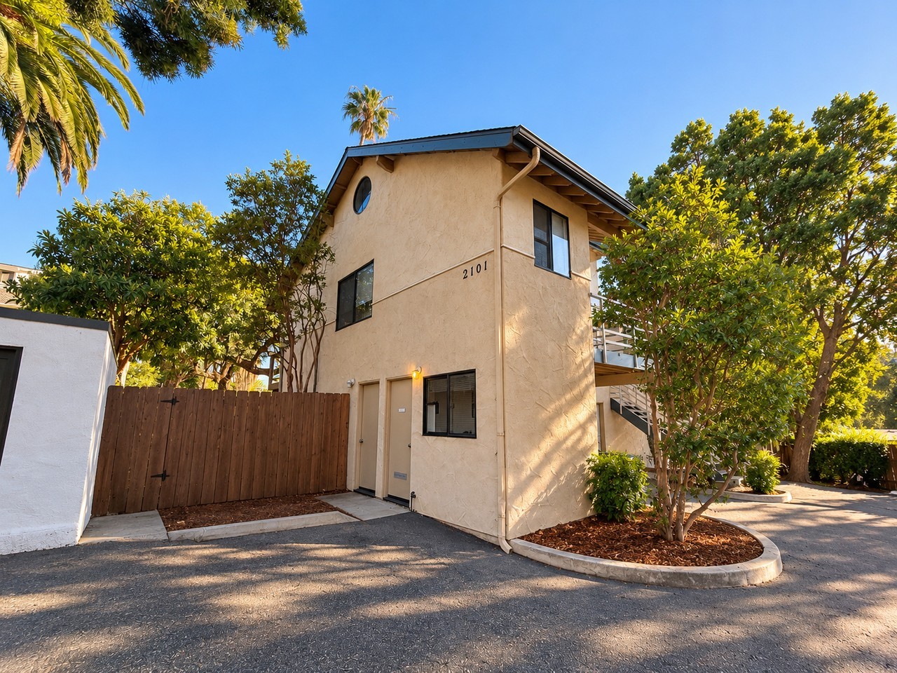 2101 Johnson Ave #1 - Photo 5 of 13