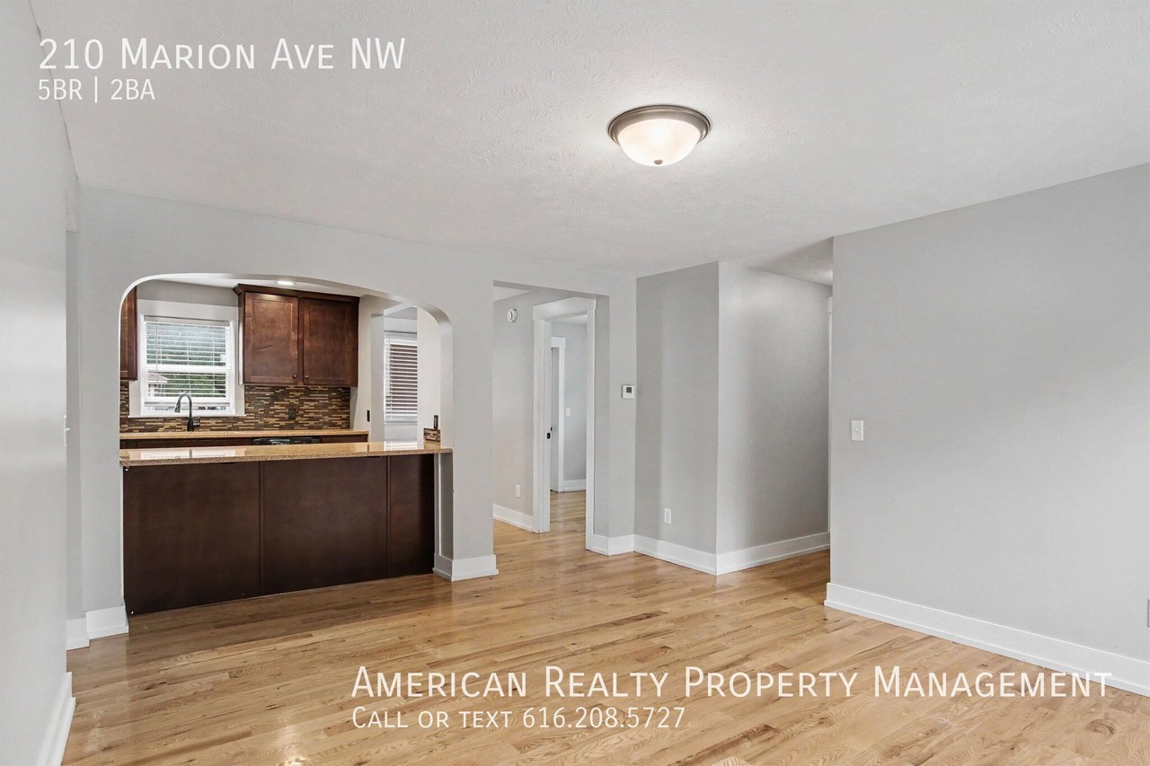 210 Marion Ave Nw - Photo 2 of 17