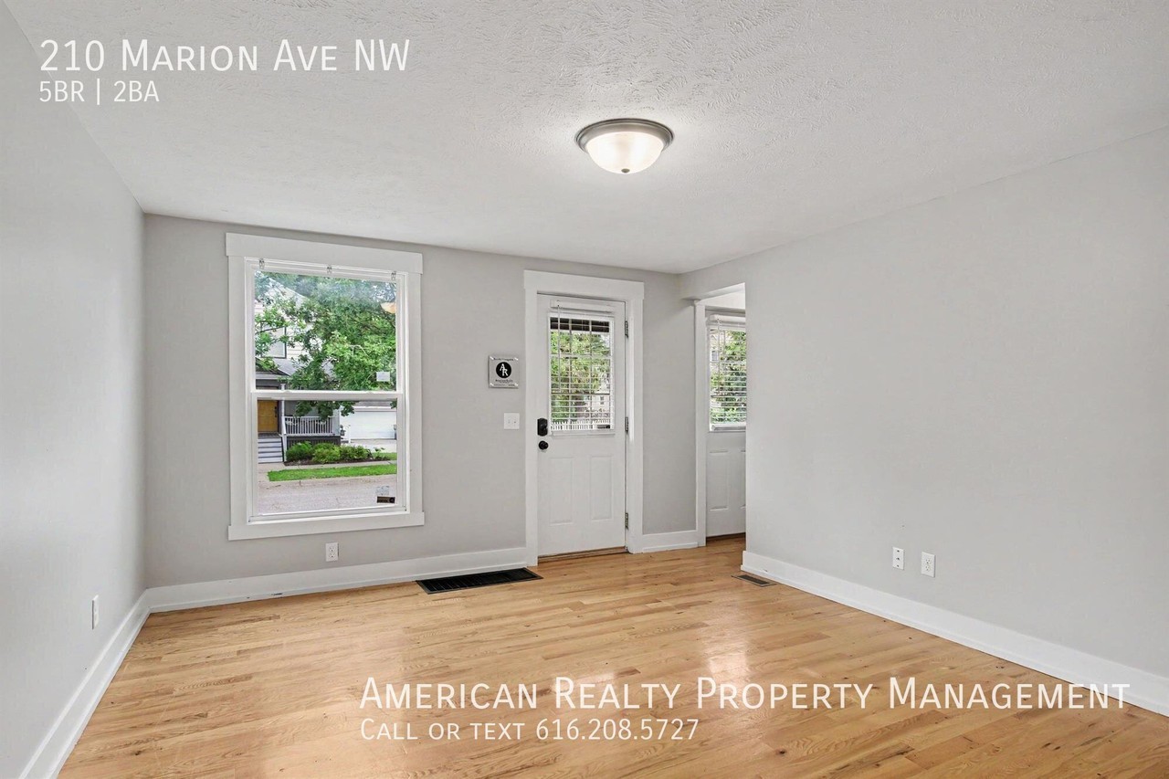 210 Marion Ave Nw - Photo 5 of 17