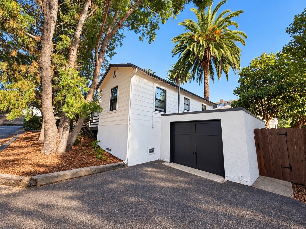 2103 Johnson Ave #NA - Photo 6 of 10