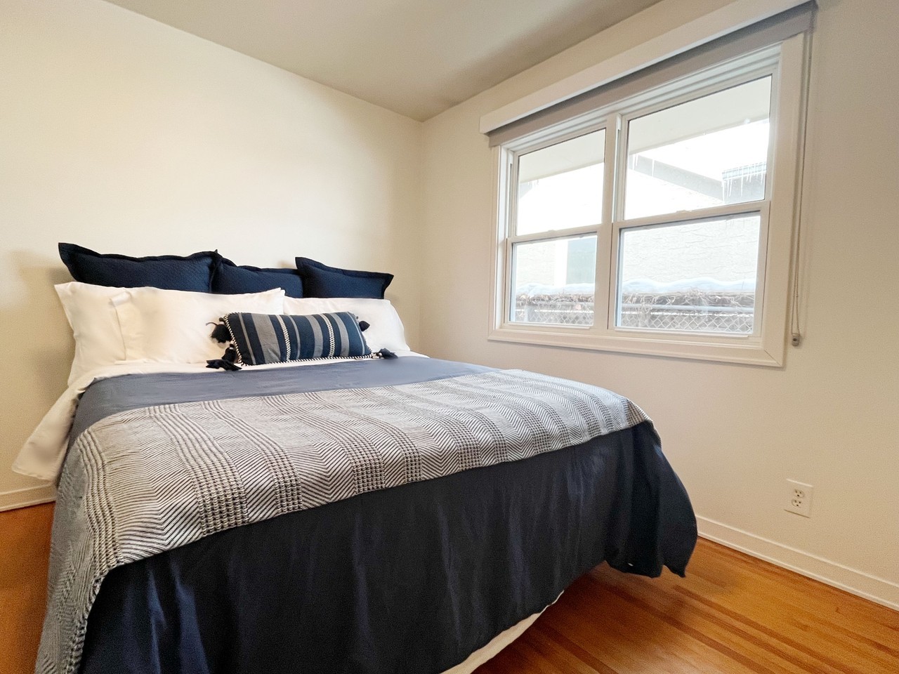 21 Sheridan Ave S #NA - Photo 6 of 12