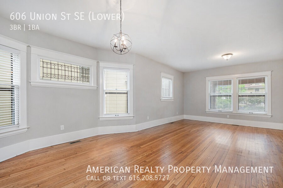 606 Union Ave Se - Photo 7 of 18
