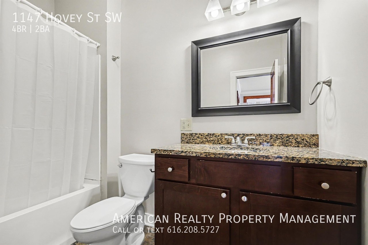 1147 Hovey St Sw - Photo 7 of 18