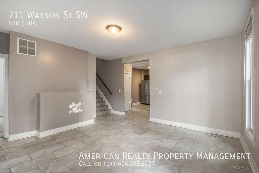 711 Watson St Sw - Photo 6 of 22