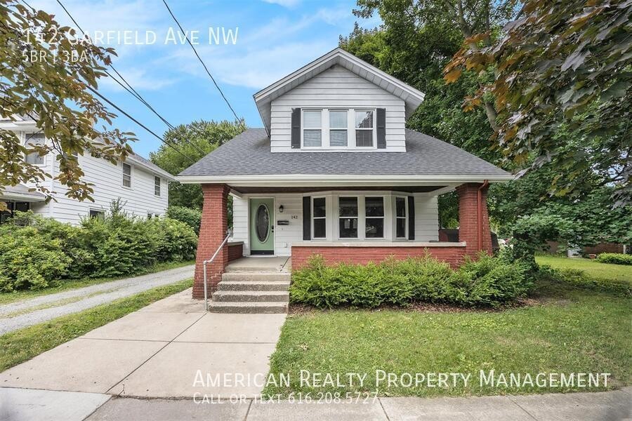 142 Garfield Ave Nw