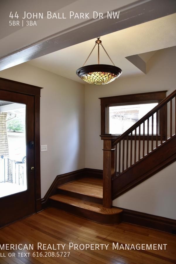 44 John Ball Park Dr Nw - Photo 2 of 32