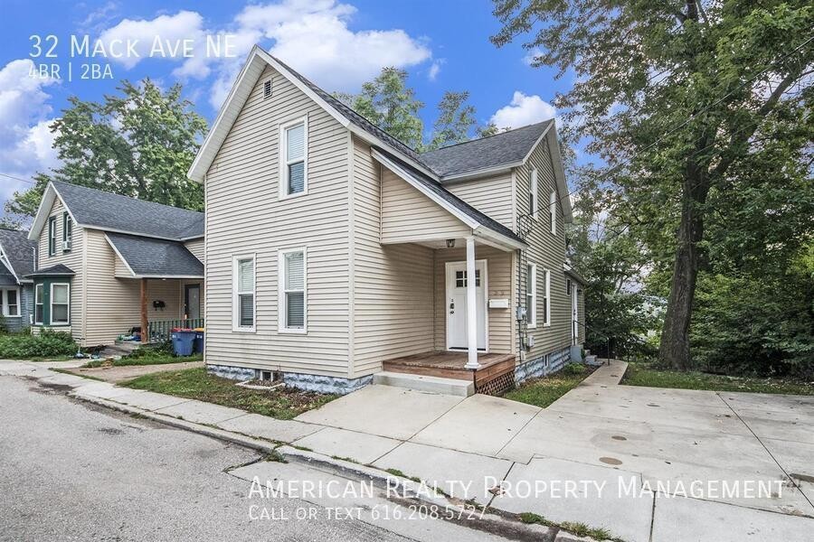 32 Mack Ave Ne