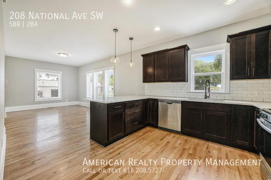208 National Ave Sw - Photo 5 of 16