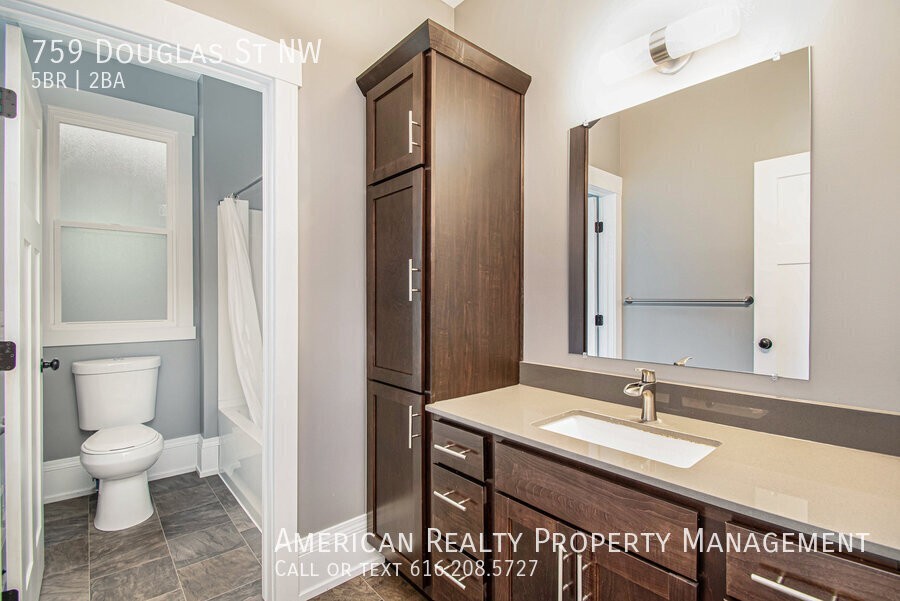 759 Douglas St Nw - Photo 7 of 18