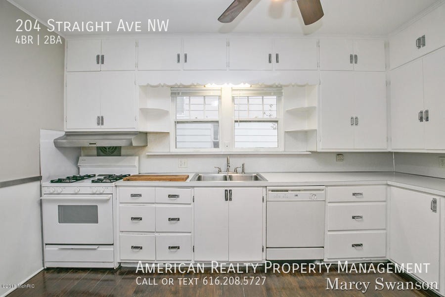 204 Straight Ave Nw - Photo 5 of 19