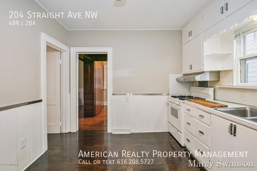 204 Straight Ave Nw - Photo 6 of 19