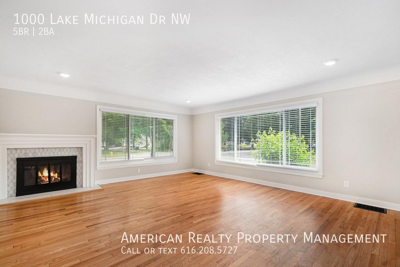 1000 Lake Michigan Dr Nw - Photo 7 of 21