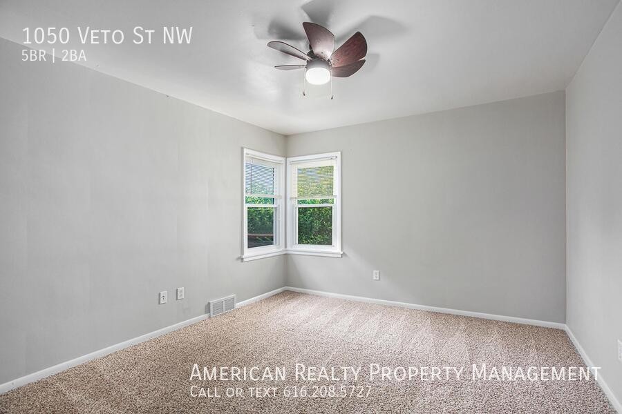 1050 Veto St Nw - Photo 7 of 18