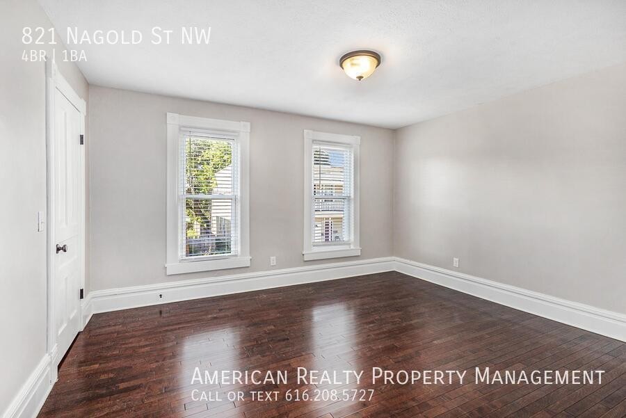 821 Nagold St Nw - Photo 7 of 19