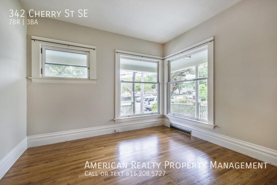 342 Cherry St Se - Photo 6 of 22