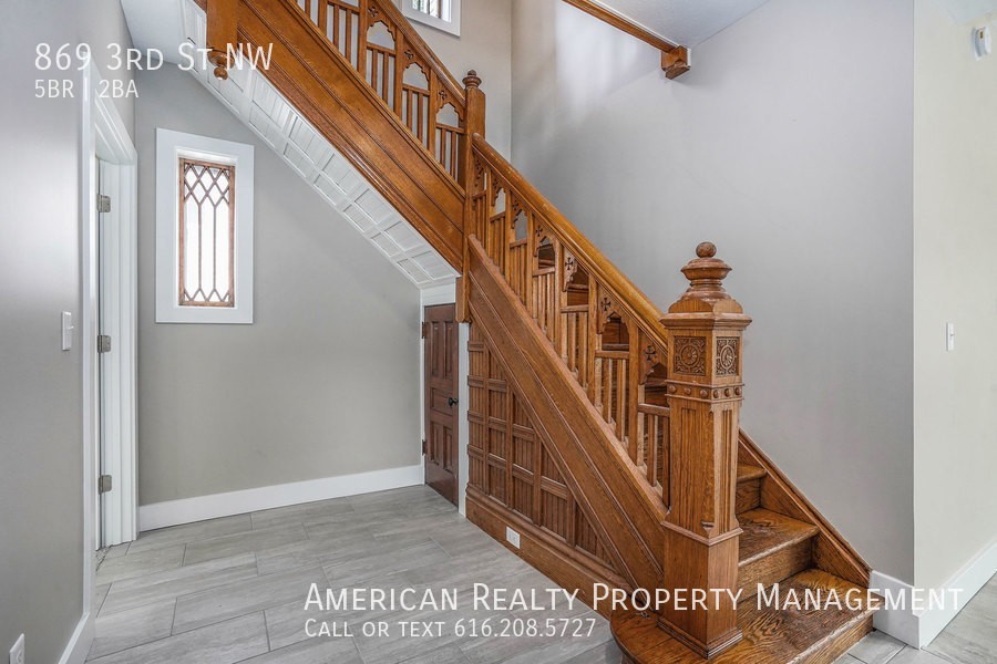 869 3rd St Nw - Photo 2 of 20