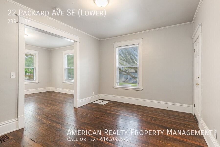 22 Packard Ave Se #2 - Photo 5 of 14