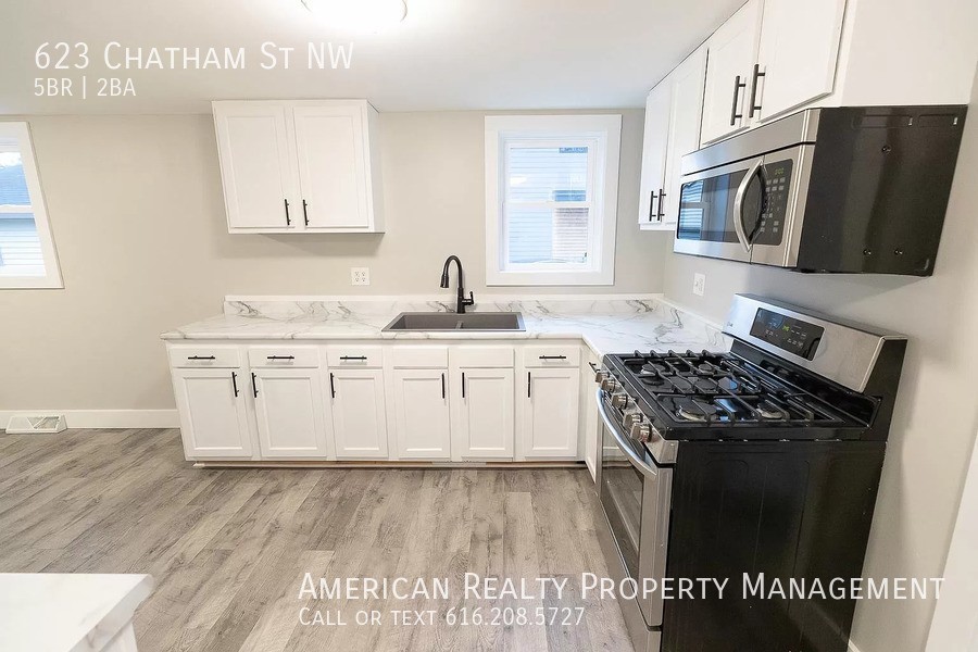 623 Chatham St Nw - Photo 2 of 15