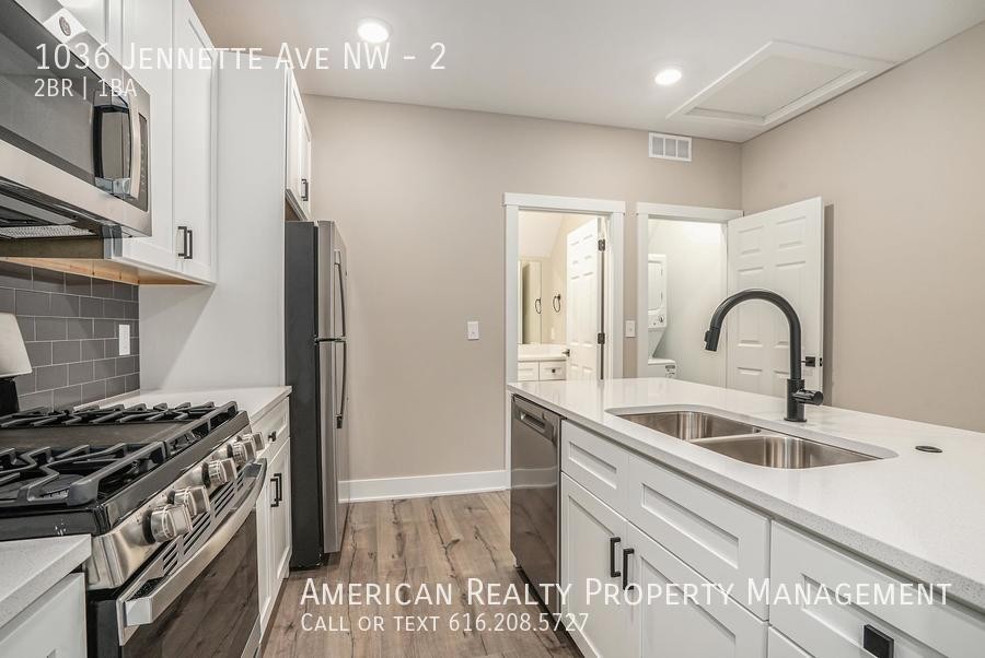 1036 Jennette Ave Nw #2 - Photo 6 of 15