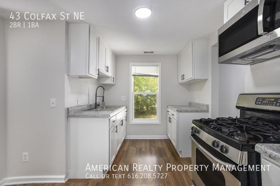 43 Colfax St Ne - Photo 5 of 17