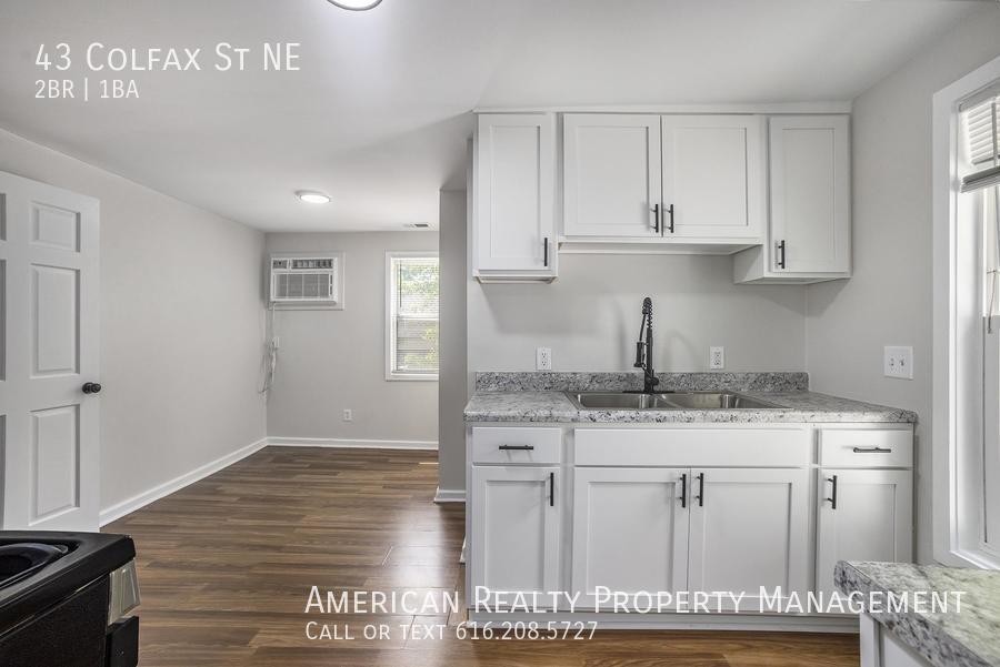 43 Colfax St Ne - Photo 6 of 17